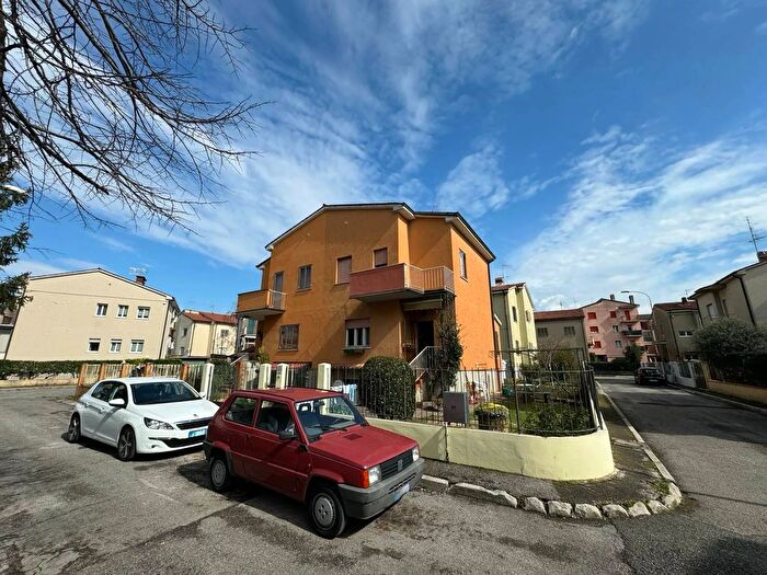Casa con 5 locali in vendita in Gorizia Via Benedetto Croce, Gorizia