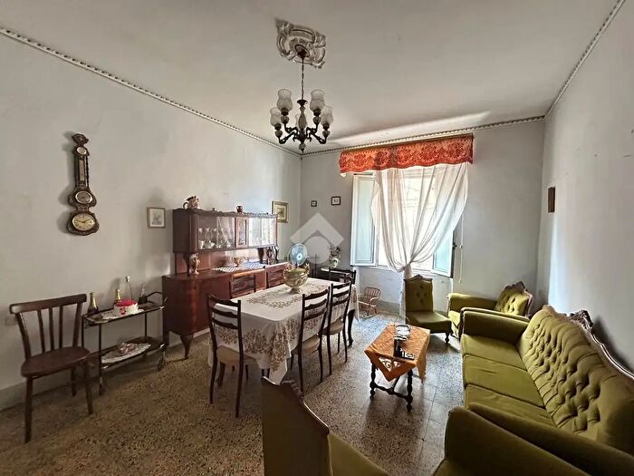 Casa quadrilocale in vendita in Via San Martino, CoriglianoRossano