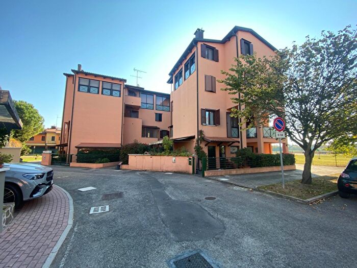 Appartamento trilocale in vendita in Via San Martino, Bentivoglio