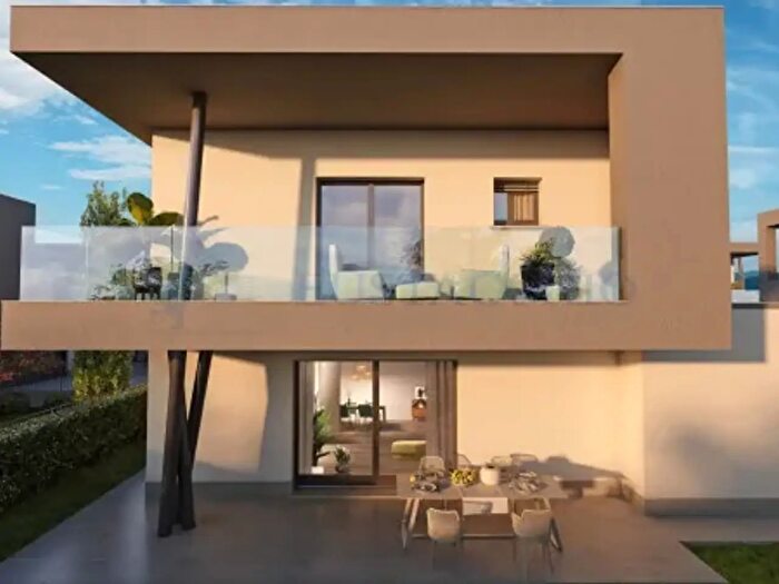 Casa quadrilocale in vendita in Via Udine, Treviolo