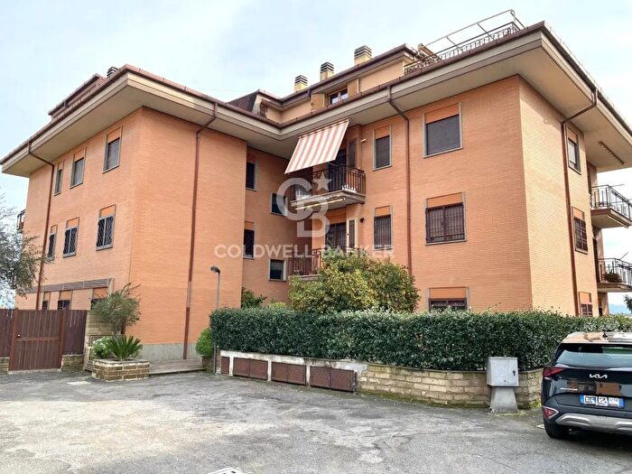 Appartamento bilocale in vendita in Via Corsica, Monterotondo