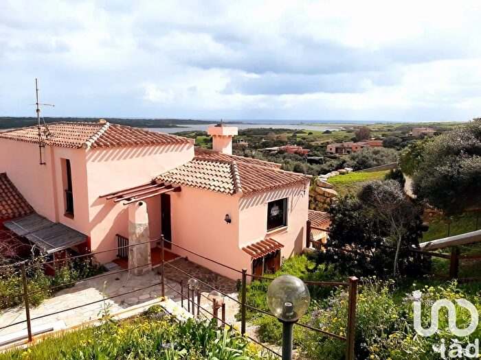 Casa trilocale in vendita in Via Gennargentu, Stintino