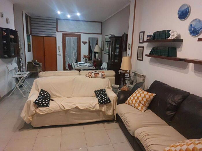 Appartamento bilocale in affitto in Via Trepiccioni, Monterusciello, Pozzuoli