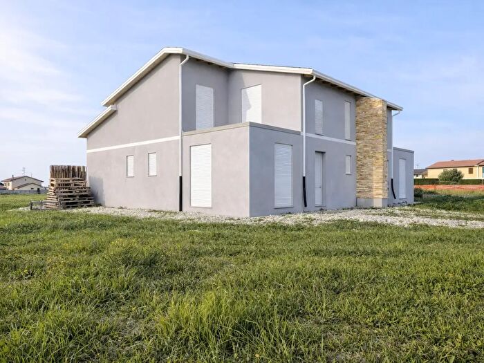 Casa in vendita in Cesena