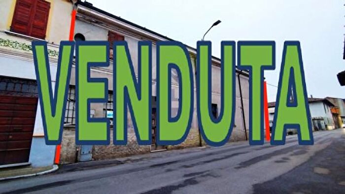 Casa con 6 locali in vendita in Via Cavour, Grumello Cremonese ed Uniti