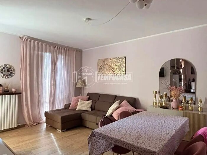 Appartamento trilocale in vendita in Via Torrione, Felino