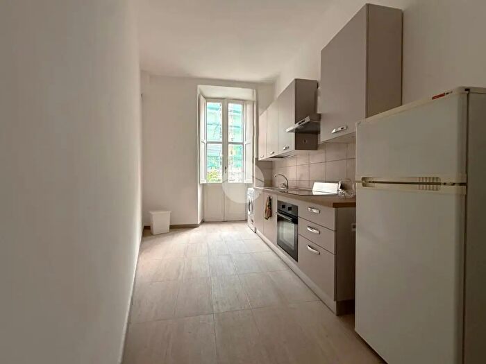 Appartamento trilocale in vendita in Via Francesco Valesio, Roma