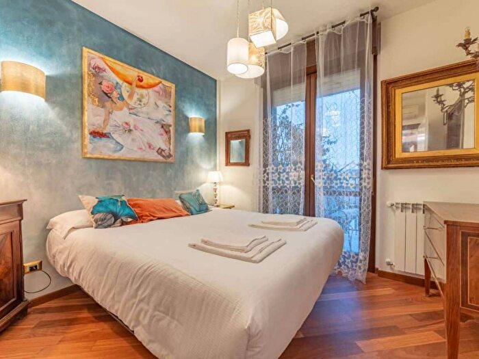 Appartamento trilocale in affitto in Via Rutilia, Ripamonti Fondazione Prada, Milano
