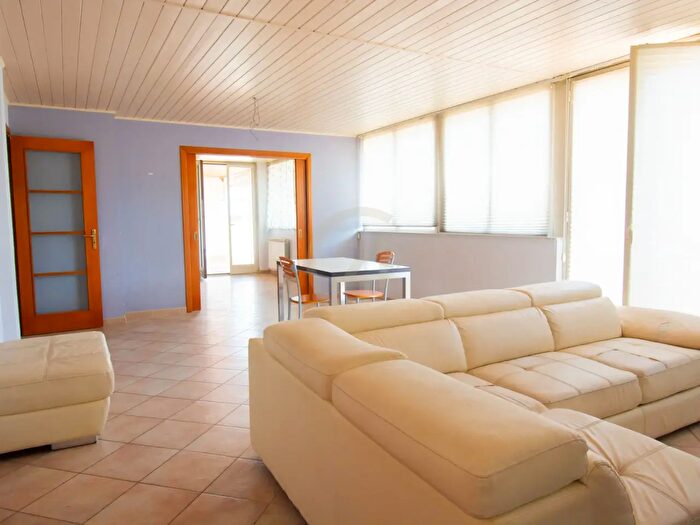 Appartamento quadrilocale in vendita in Via Marchese di Sangiuliano a, Acireale