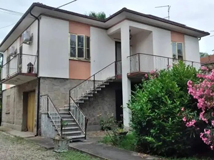 Casa con 6 locali in vendita in Via Roma, Riva del Po