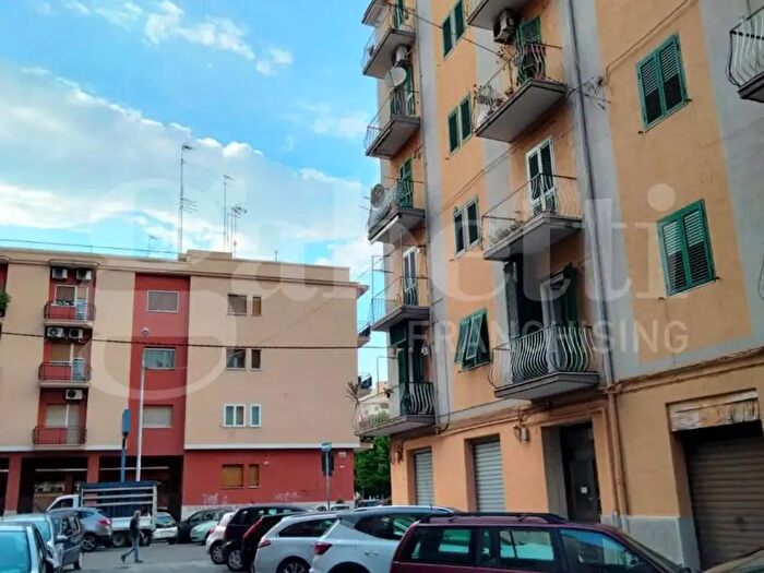 Appartamento monolocale in affitto in Via Toscana, Taranto