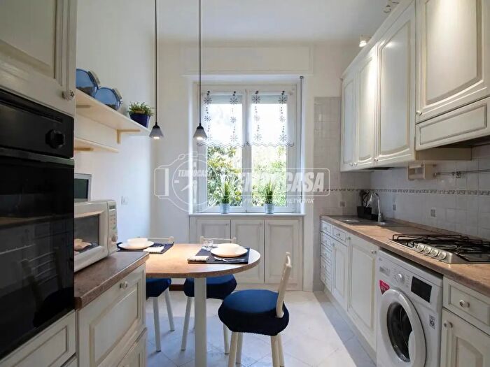 Appartamento trilocale in vendita in Via Domenico Veneziano, Milano