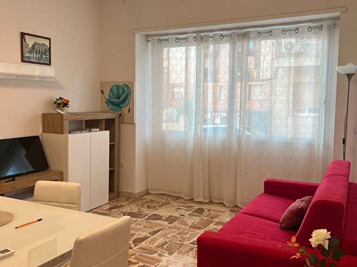 Appartamento quadrilocale in affitto in Via Ferdinando Magellano, Centro Storico, Olbia