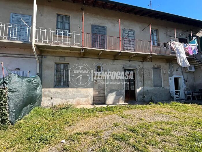 Case in Vendita e in Affitto - 3