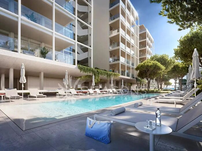 Appartamento trilocale in vendita in Piazza Le Corbusier, Jesolo