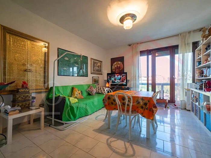 Appartamento trilocale in vendita in Via Zandonai, Pieve Emanuele
