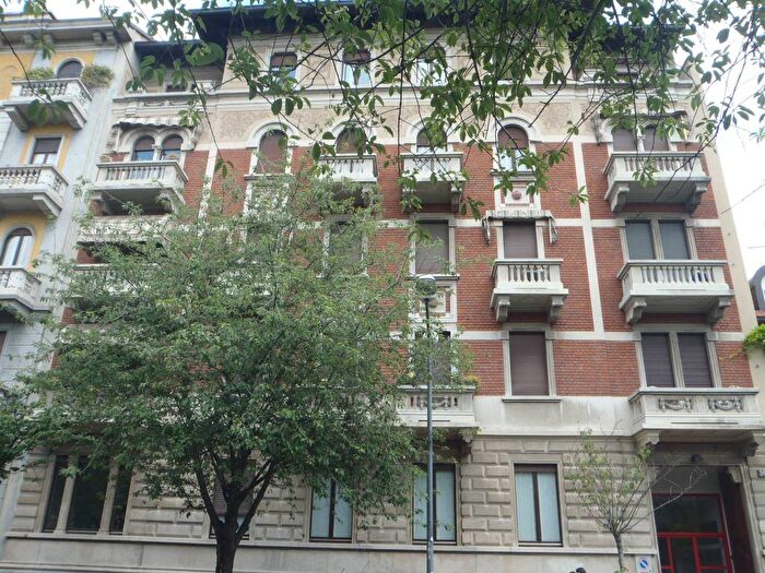 Appartamento bilocale in affitto in Via Monte Bianco, Monte Rosa Lotto, Milano