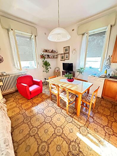 Casa con 6 locali in vendita in Via Alcide De Gasperi, Alfonsine