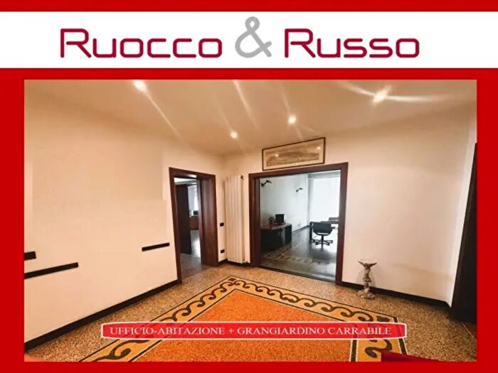Appartamento con 6 locali in vendita in Piazza Niccolò Tommaseo e, Genova