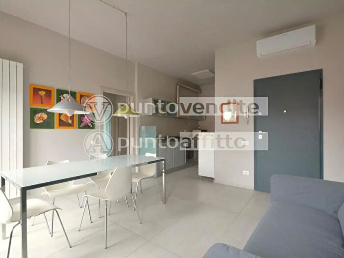 Appartamento con 5 locali in vendita in Elle Cornacchie, Lucca