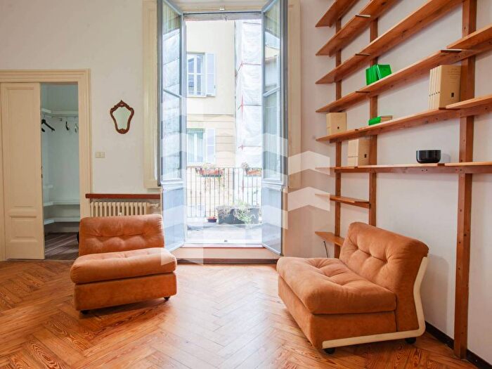 Appartamento monolocale in affitto in Piazza Castello, Cadorna Castello, Milano