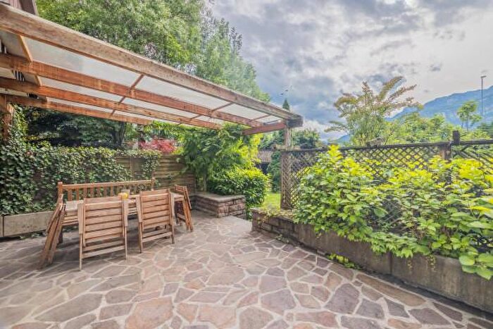 Casa con 6 locali in vendita in Via Dante Alighieri, Salorno