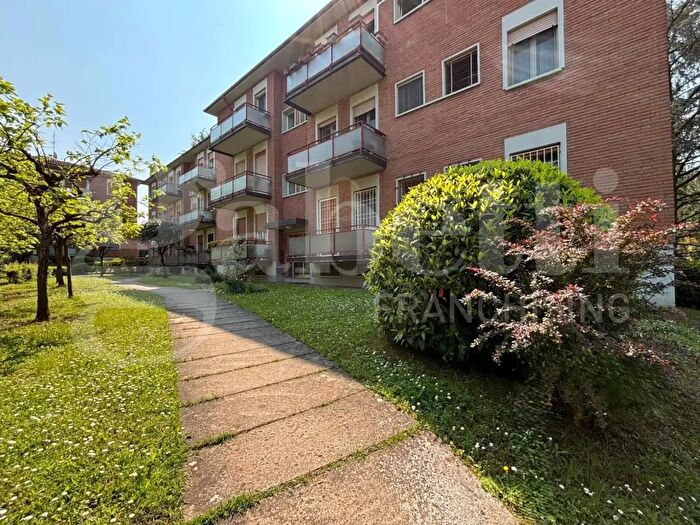 Appartamento trilocale in vendita in Via Predosa, Zola Predosa