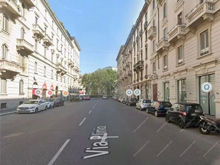 Appartamento bilocale in affitto in Via Plinio, Milano