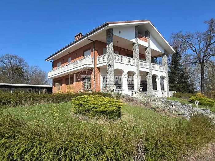 Casa con 7 locali in vendita in Località Baroli, Baldissero DAlba