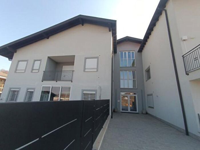 Appartamento trilocale in vendita in Corso Acqui, Nizza Monferrato