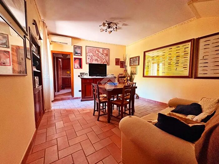 Casa con 6 locali in vendita in Vicolo Chiuso, Gualdo Tadino