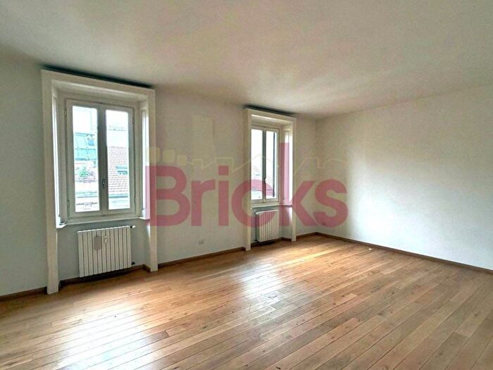 Appartamento trilocale in affitto in VIA SARDEGNA, Washington, Milano