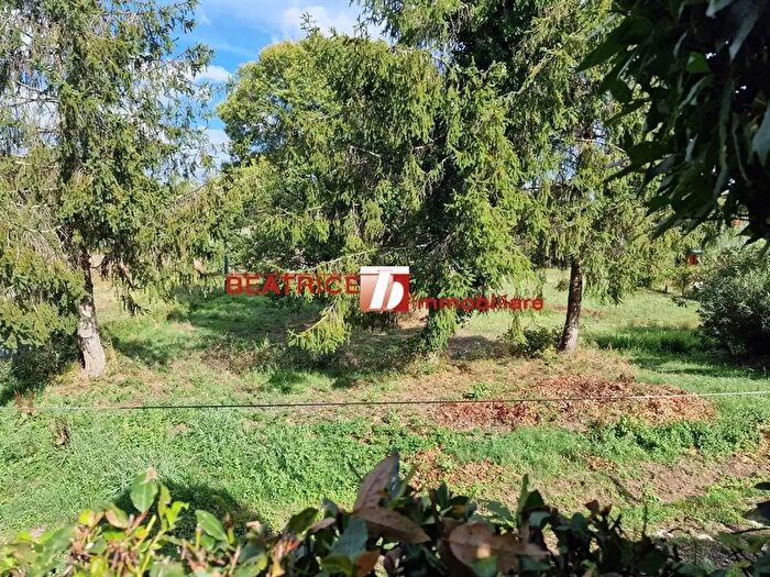 Casa con 8 locali in vendita in Via della Billona, Lucca