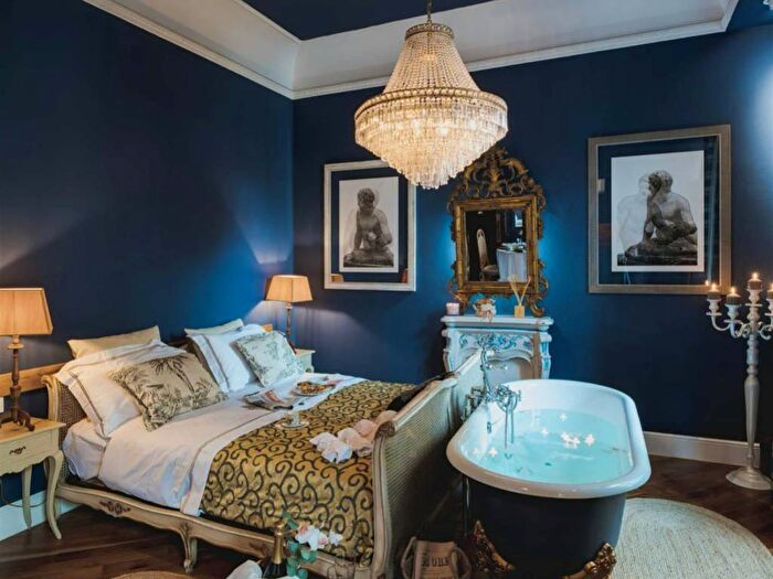 Appartamento bilocale in affitto in Via Filippo Corridoni, Leopoldo Vittorio Emanuele Statuto, Firenze