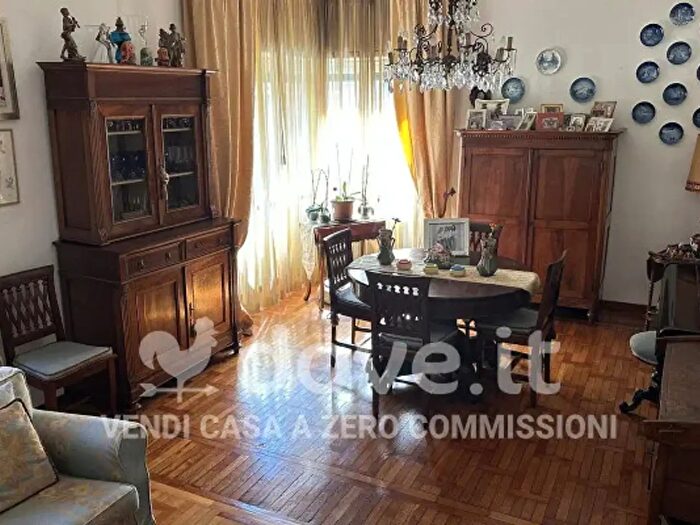 Appartamento con 5 locali in vendita in Via Trento, Genova