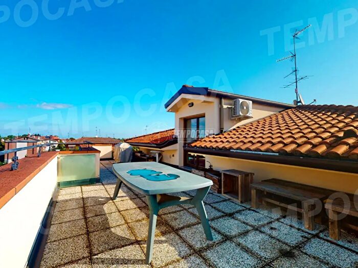 Appartamento bilocale in vendita in Via Amerigo Vespucci, Mirandola