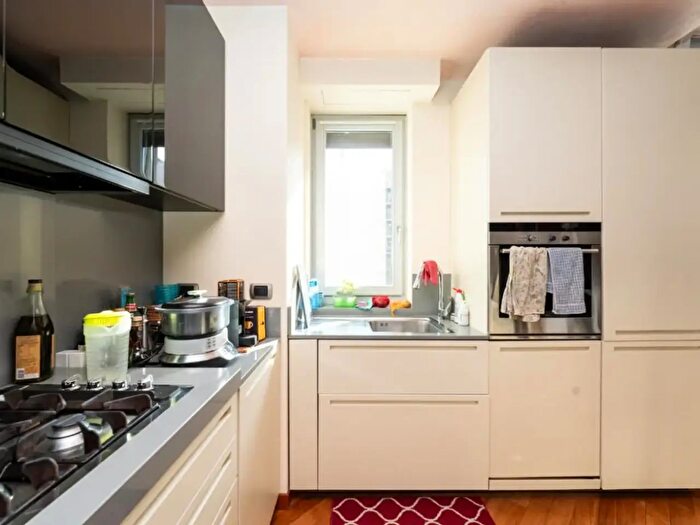 Appartamento trilocale in vendita in Via Bartolomeo dAlviano, Milano