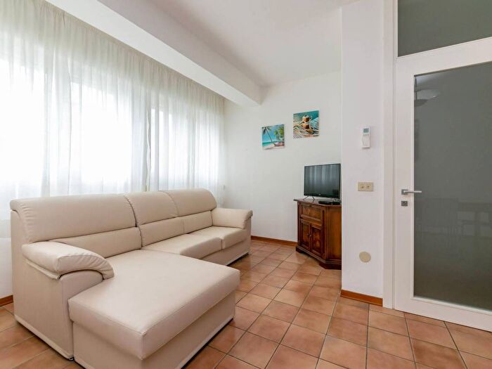 Appartamento trilocale in affitto in Piazza Guglielmo Marconi, Lido Centro Ovest, Jesolo