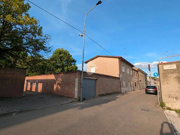 Casa con 9 locali in vendita in Via Terraglio della Fossa, Argenta