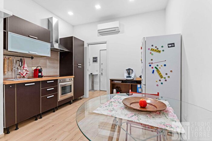 Appartamento bilocale in vendita in Via Arcivescovo Romilli, Milano