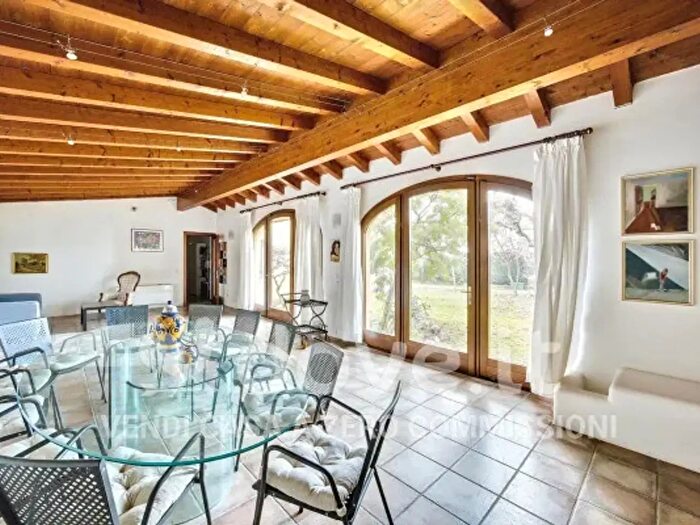 Casa con 5 locali in vendita in Via Roma Snc, Paese