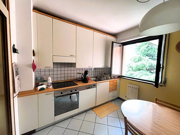 Appartamento quadrilocale in affitto in Viale Stelvio, Centro, Morbegno