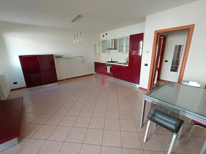 Appartamento trilocale in affitto in Via Ampezzon, Villanova Di Camposampiero