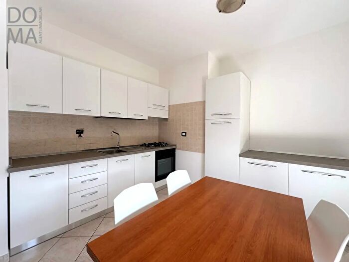 Appartamento trilocale in affitto in Taglio Di Po
