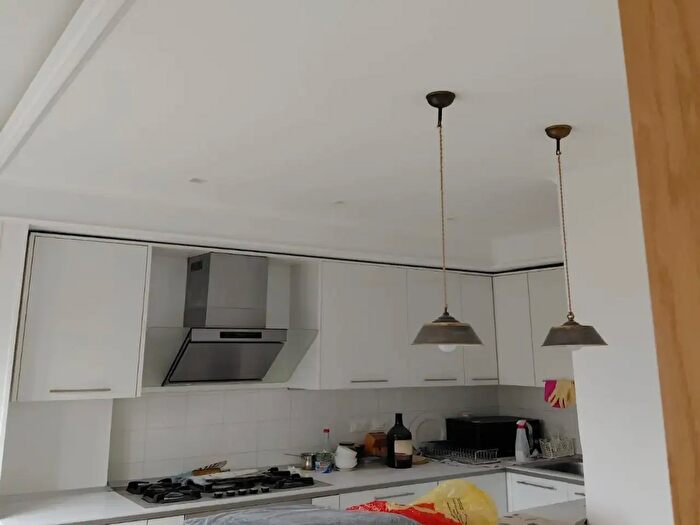 Appartamento bilocale in affitto in Via Carlo Perini, Milano