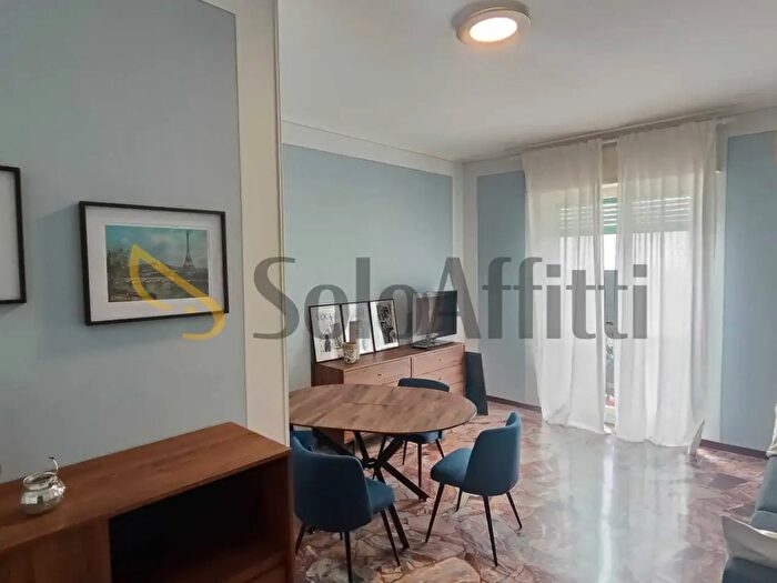 Appartamento trilocale in affitto in Via Eredi Farina, Pavia