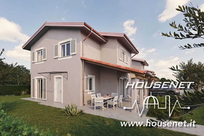 Casa con 6 locali in vendita in Via Tavolaia Buggiano, Buggiano