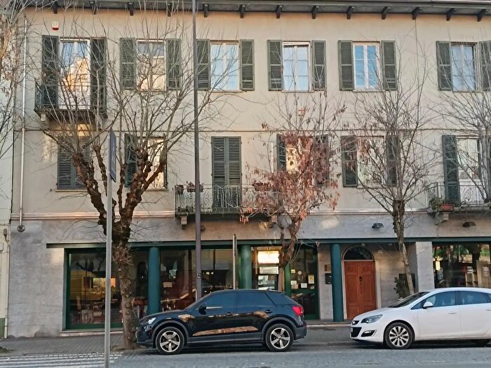 Case in Vendita e in Affitto - 2