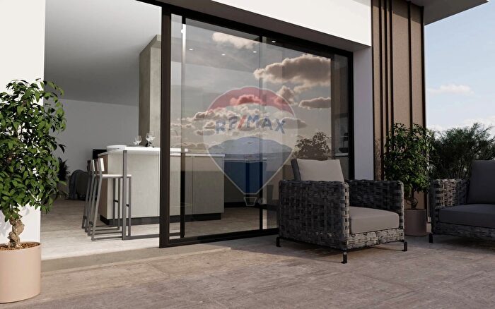 Appartamento con 7 locali in vendita in Via Fano, Maiolati Spontini