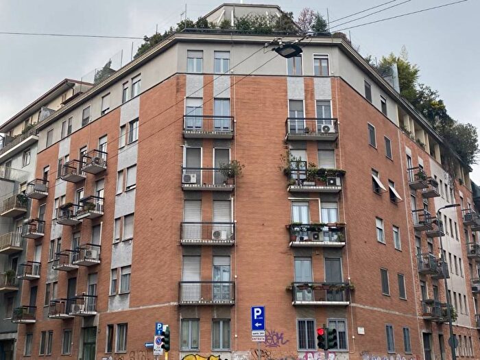 Appartamento bilocale in affitto in Via Friuli, Porta Romana Medaglie dOro, Milano